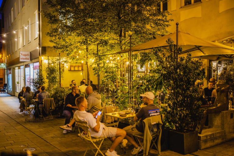 Restaurant Gutschein für Herr Brand Bar