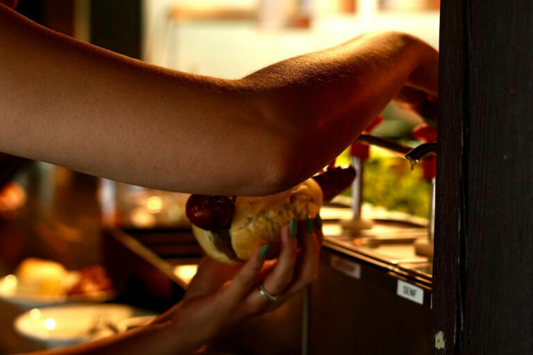 Restaurant Gutschein James June Sommergarten Berlin