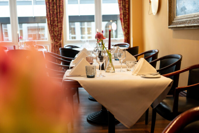 Restaurant Gutschein Kleinhuis Restaurant im Baseler Hof Hamburg