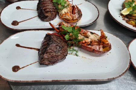 SURF`N TURF KITCHEN Restaurant-Gutschein