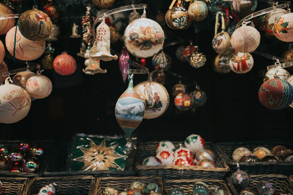 Schenken macht glücklich – unsere Tipps für deinen selbstgemachten Adventskalender
