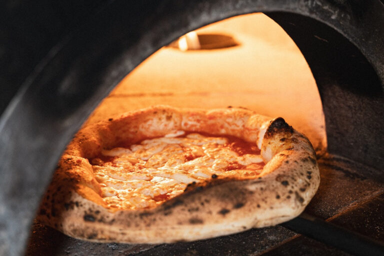 Restaurant Gutschein für ’87 Mamma Lina by Gina’s Pizza