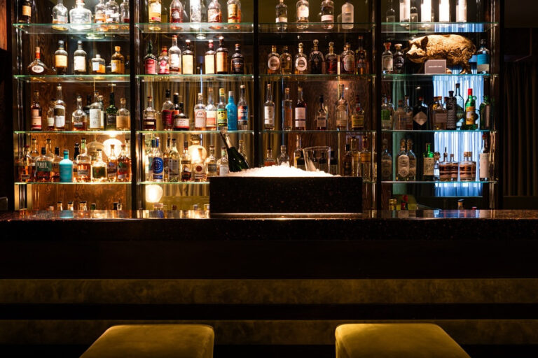 Restaurant Gutschein Le Lion • Bar de Paris Hamburg