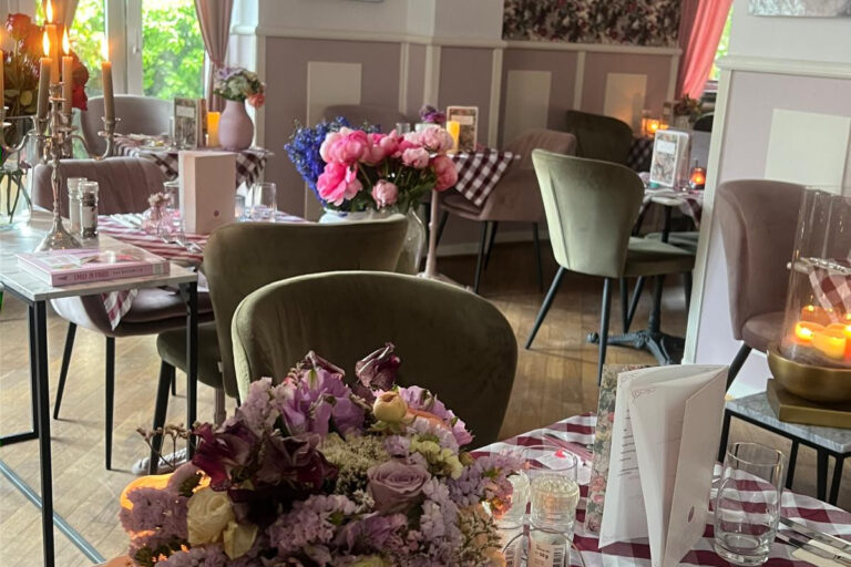 Restaurant Gutschein Fräulein Fleur Café und Blumenbar Frankfurt